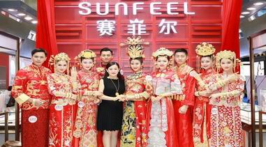 匠心所向，只為極致｜賽菲爾“大美中國風萬足金婚紗”盛宴，驚艷深圳國際珠寶展