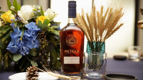 人頭馬君度中國(guó)推出希臘琥珀烈酒品牌邁夏爾（METAXA） 