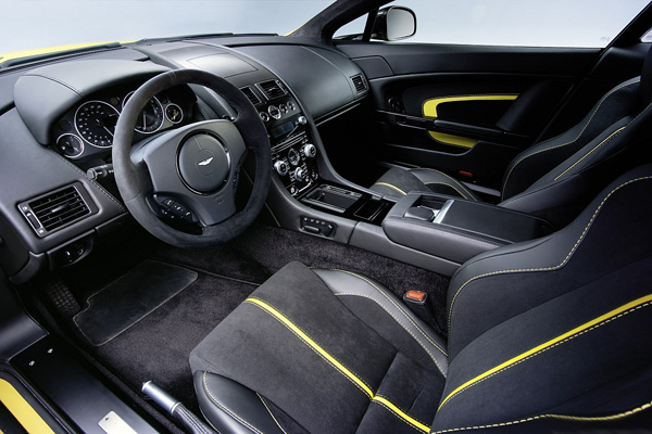 V12 Vantage S：優雅狂暴的完美綜合體
