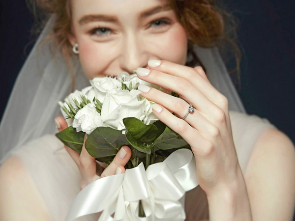 Piaget 伯爵婚戒系列：詠嘆愛情的藝術(shù)