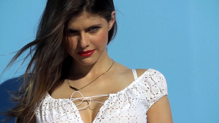 Alexandra Daddario《GQ》雜志2014年12月號