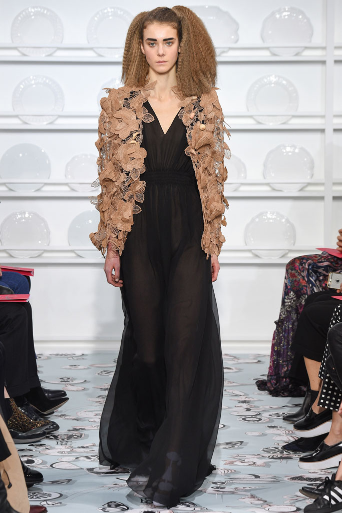 Schiaparelli 2016春夏高級(jí)定制流行發(fā)布