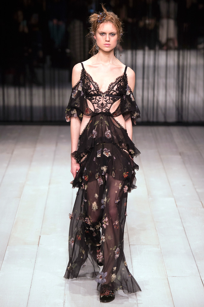 Alexander McQueen 2016秋冬流行發布