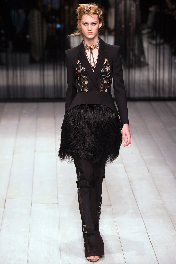 Alexander McQueen 2016秋冬流行發布