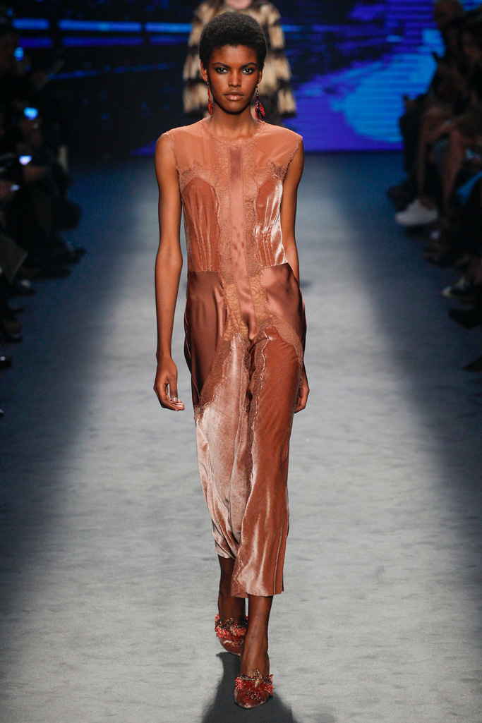 Alberta Ferretti 2016秋冬流行發布