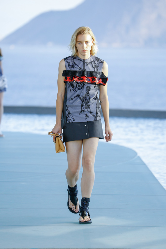 Louis Vuitton 2017度假系列流行發布