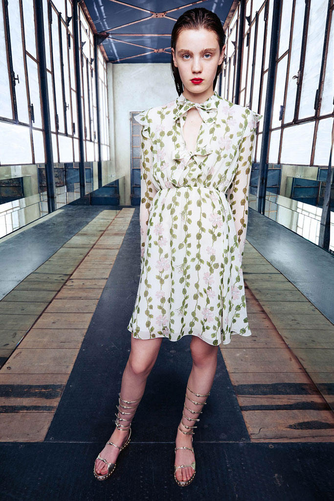 Giambattista Valli 2017度假系列流行發(fā)布