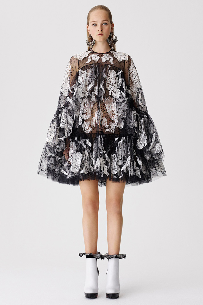 Alexander McQueen 2017度假系列流行發布