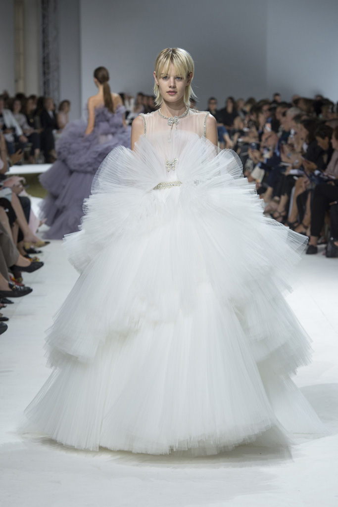 Giambattista Valli 2016秋冬高級定制流行發布