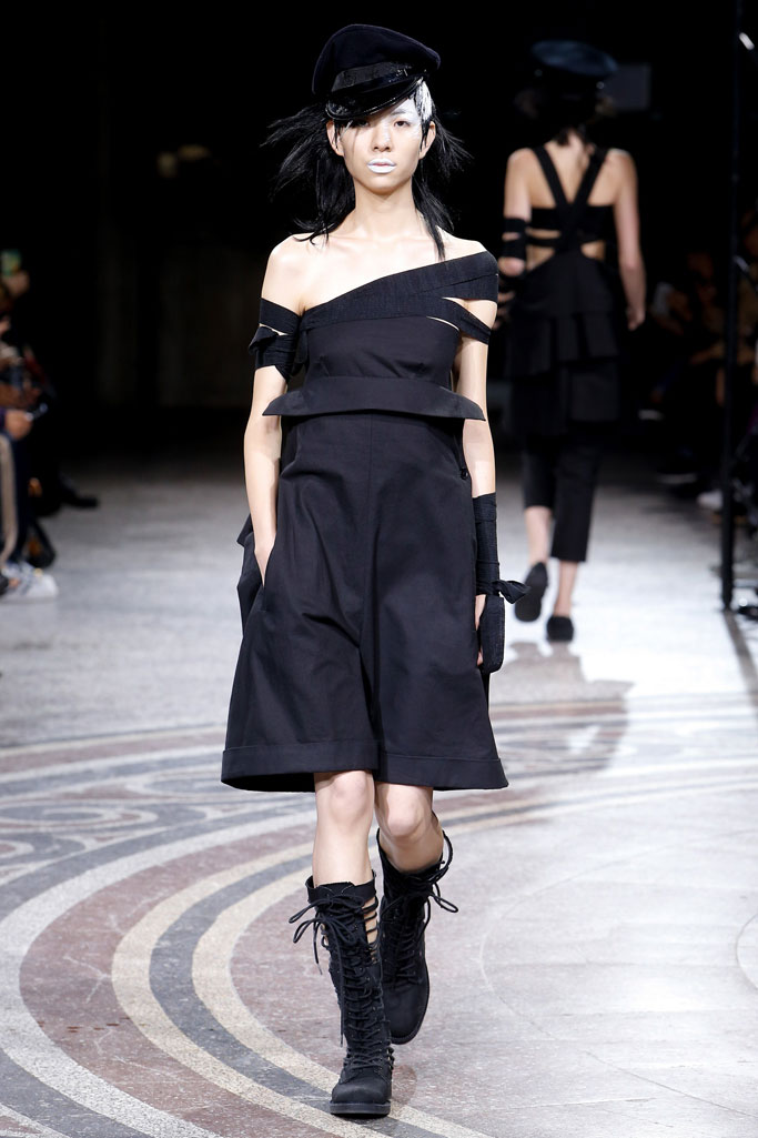 Yohji Yamamoto 2017春夏流行發布