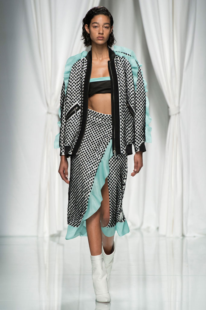 Emanuel Ungaro 2017春夏流行發布