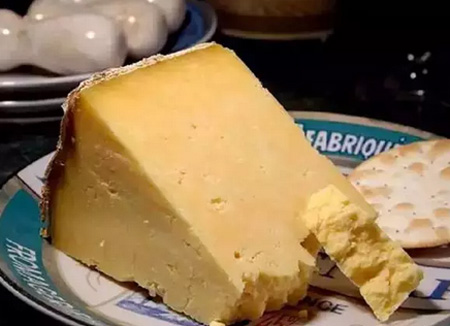 盤點(diǎn)全世界最好吃的10種奶酪（配吃法） 