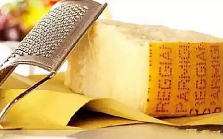 盤點(diǎn)全世界最好吃的10種奶酪（配吃法） 