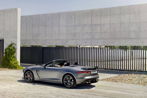 捷豹全新F-Type SVR超跑將于日內瓦首發