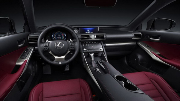 LEXUS IS亮相北京車展 全新外觀設計