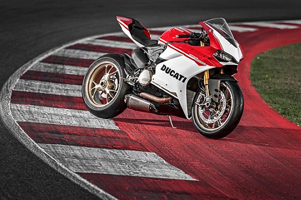 杜卡迪發布1299 Panigale S 90周年紀念版