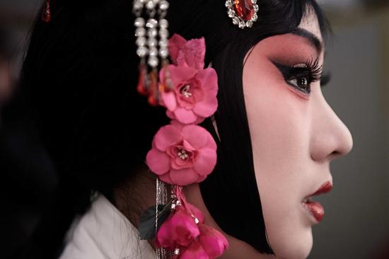 美，是昆曲的核心所在。然而沈昳麗所演繹的美，漸漸被當今世界冷落。