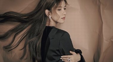 被隱藏的高級(jí)臉女神—演員王笛，氣場(chǎng)全開盡顯時(shí)尚