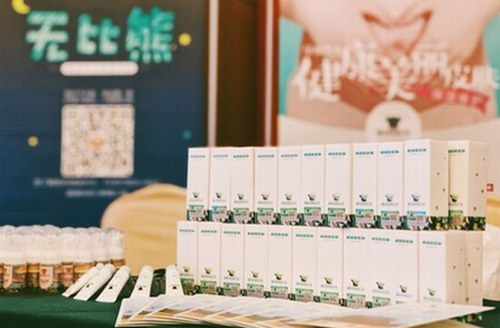 無(wú)比熊亮相成都第三屆孕博會(huì)，無(wú)比凝膠最受媽媽們歡迎