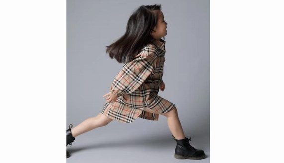 京東奢侈品消費者解密：想讓她成為公主，得先讓她從小把自己當作公主