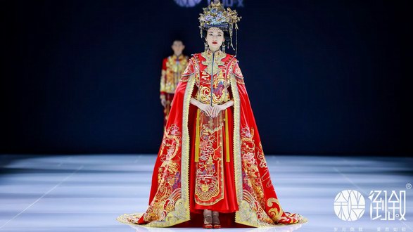 倒敘2021AW新品大秀圓滿發布，完美演繹新中式東方之美
