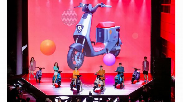 雅迪VFLY推動電動兩輪智能化新紀元