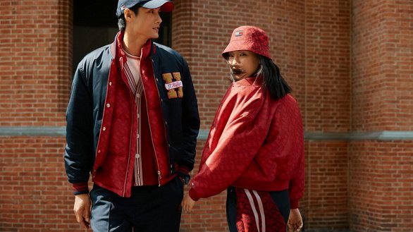 潮聚東西，行無定式，TOMMY HILFIGER龍年系列煥新上市