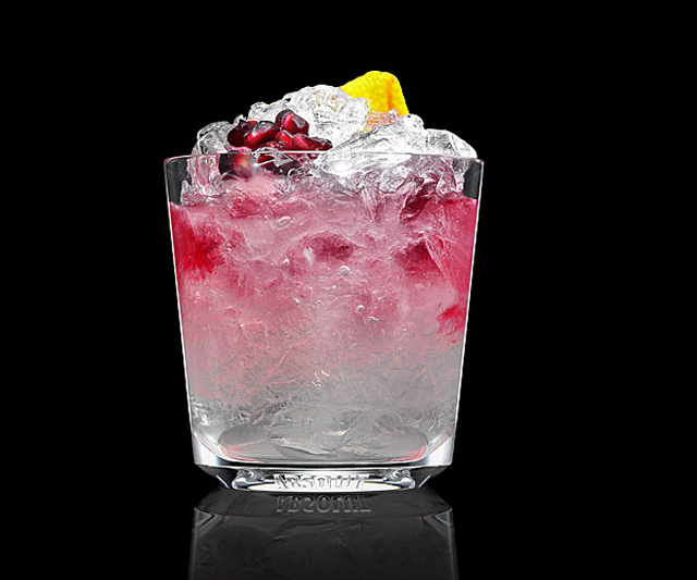 絕對伏特加Absolut Vodka 推出首款花香調伏特加——Absolut Hibisku