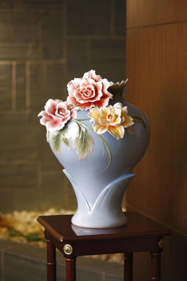 法藍(lán)瓷「夏之頌」新品:欣欣向榮~木芙蓉大花瓶,全球限量988件