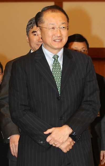 金勇(Jim Yong Kim)就任世界銀行行長(zhǎng)-原美國(guó)達(dá)特茅斯大學(xué)校長(zhǎng)金勇