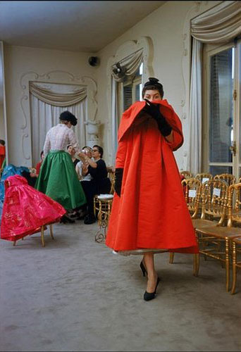 1954年Balenciaga先生的時裝發布會