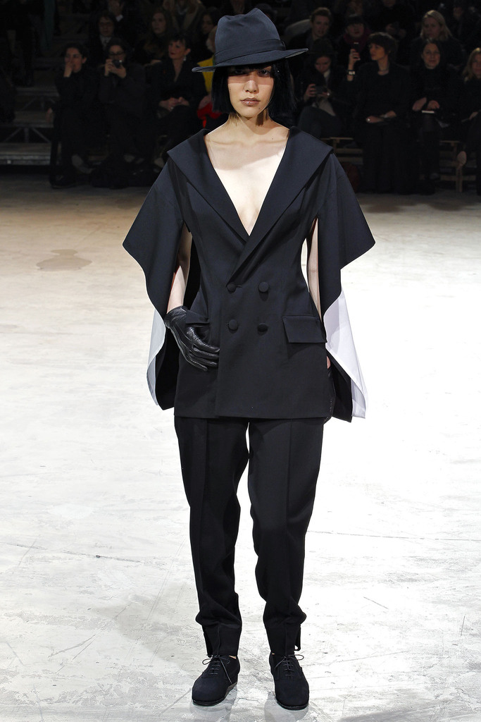 Yohji Yamamoto 2013秋冬流行發(fā)布