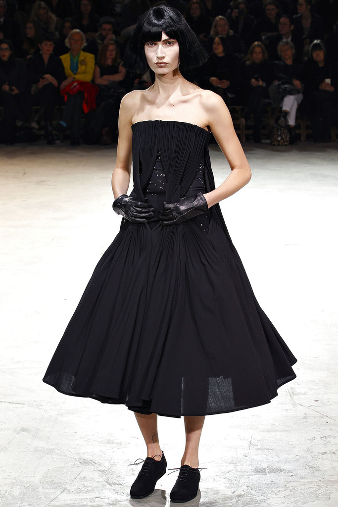 Yohji Yamamoto 2013秋冬流行發布