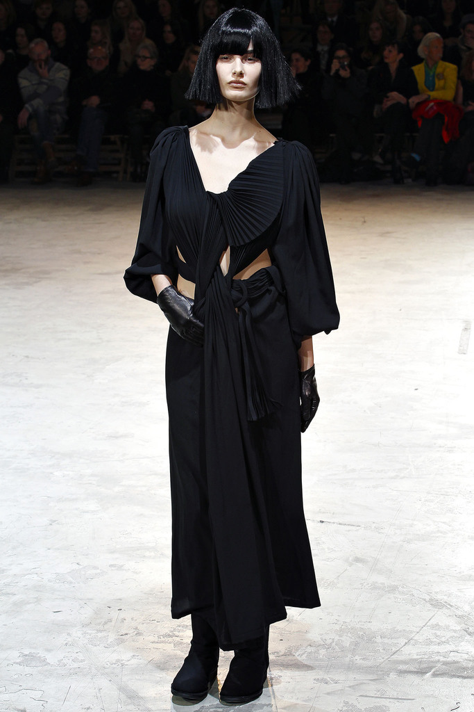Yohji Yamamoto 2013秋冬流行發布
