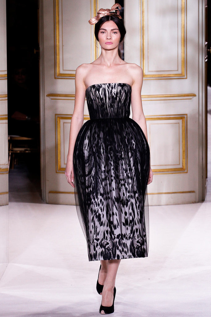 Giambattista Valli 2013春夏高級(jí)定制流行發(fā)布