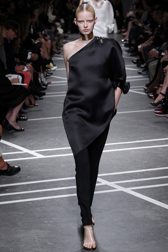 Givenchy 2013春夏流行發(fā)布