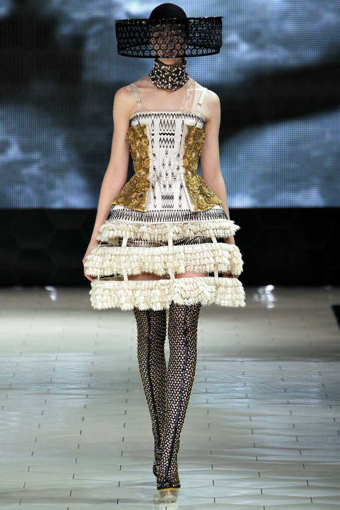Alexander McQueen 2013春夏流行發(fā)布