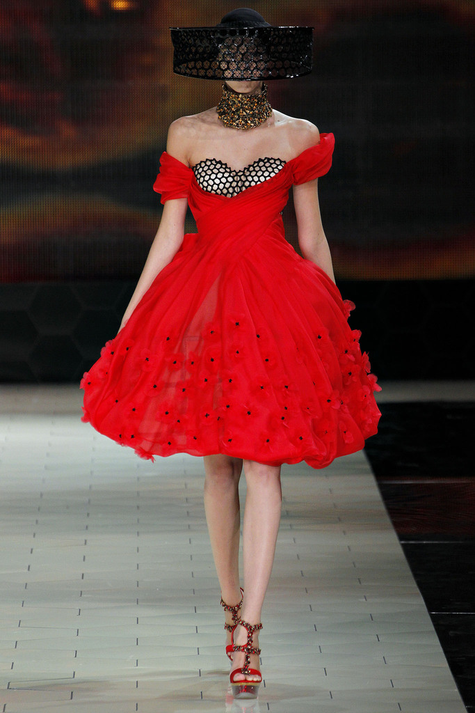 Alexander McQueen 2013春夏流行發布