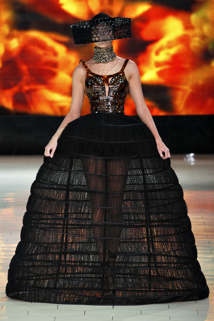 Alexander McQueen 2013春夏流行發布