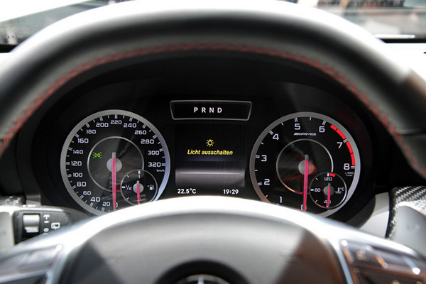 奔馳于日內瓦車展發表「A45 AMG」高性能掀背車